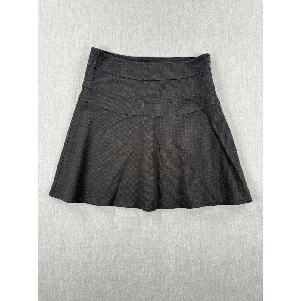 Athleta Black Tiered Yoke Mini Skirt with Back Zipper Pocket Size 0